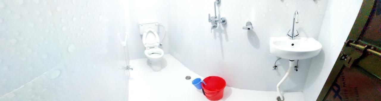 Nilam Guest House Бодх Гая Екстериор снимка