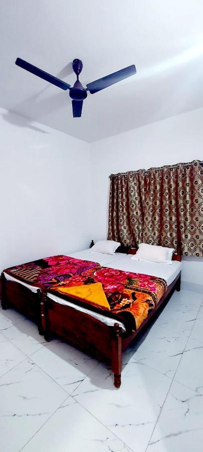 Nilam Guest House Бодх Гая Екстериор снимка
