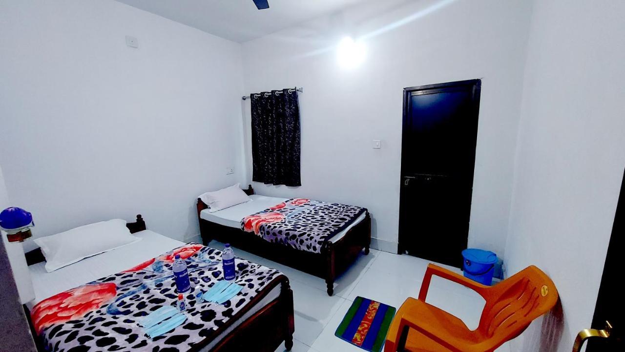 Nilam Guest House Бодх Гая Екстериор снимка