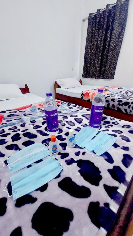 Nilam Guest House Бодх Гая Екстериор снимка